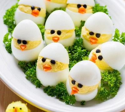 Фаршированные яйца "Цыплята в яичной скорлупе"