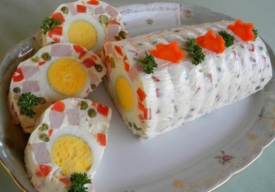 Салат-желе «Весенний праздник» с ветчиной и яйцом