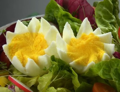 Как сделать цветок из яйца легко и быстро! МК