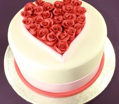 Идеи оформления тортов на День святого Валентина