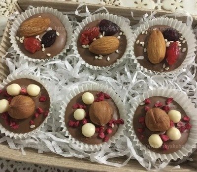Шоколадные медианты с сухофруктами и орехами